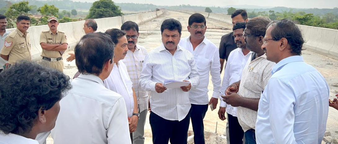 MP Raghavendra inspects Sharavathi backwater bridge construction progress