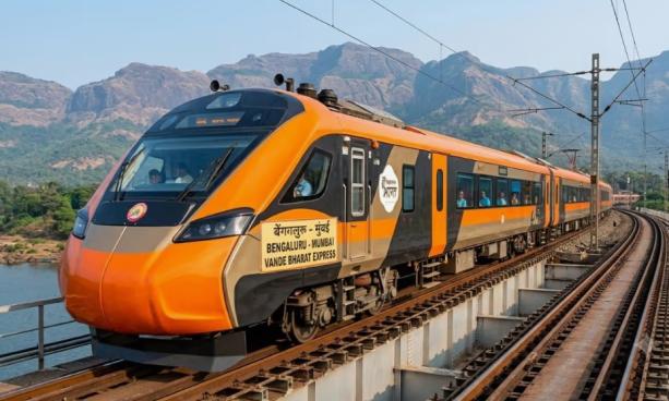Bengaluru-Mumbai Vande Bharat change, 12 stops demanded