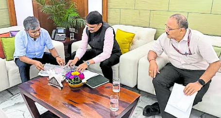MP Kumar Naik reviews highway and dairy projects