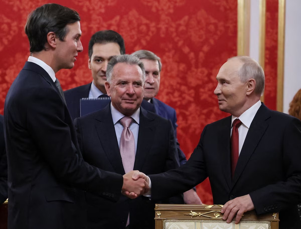 Putin holds talks with US envoys