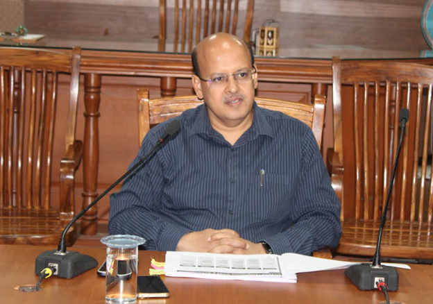 Koppal officials push stronger action against tobacco