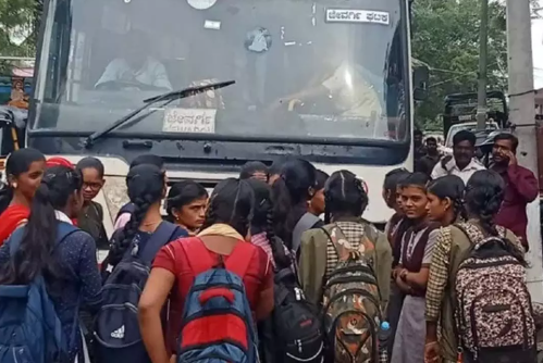 Afzalpur students protest for regular school bus service