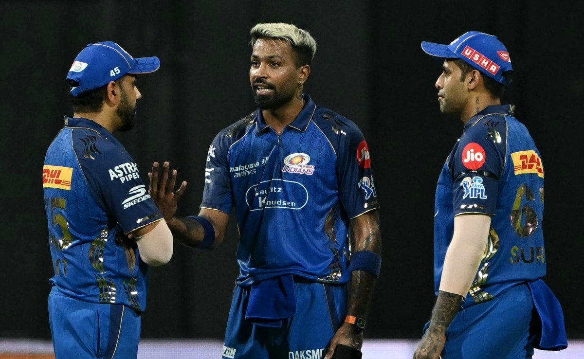 Mumbai management must answer for team struggles