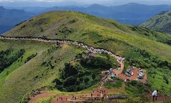 Tourist entry to Mullayanagiri restricted on September 14