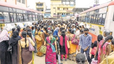 No direct KSRTC buses to Kollur, women devotees miss Shakti benefit