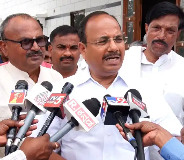 Trustees accused of siphoning ₹10-crore grant at Harihara Math
