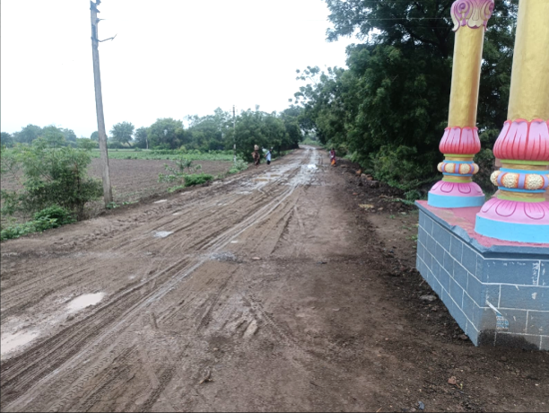 Road work misses deadline, residents struggle as Chincholi project remains incomplete