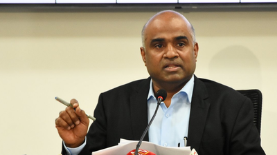 Submit signed SIR forms even without 2002 details: CEO