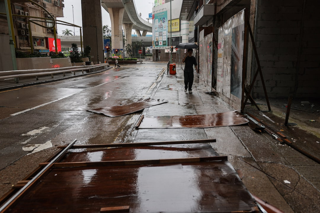Southern China faces torrential rain