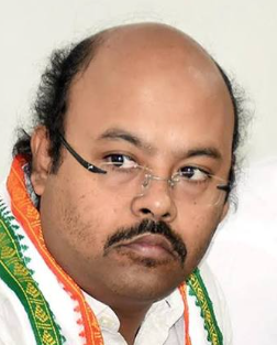 Nagendra violating law would be wrong, says Yathindra