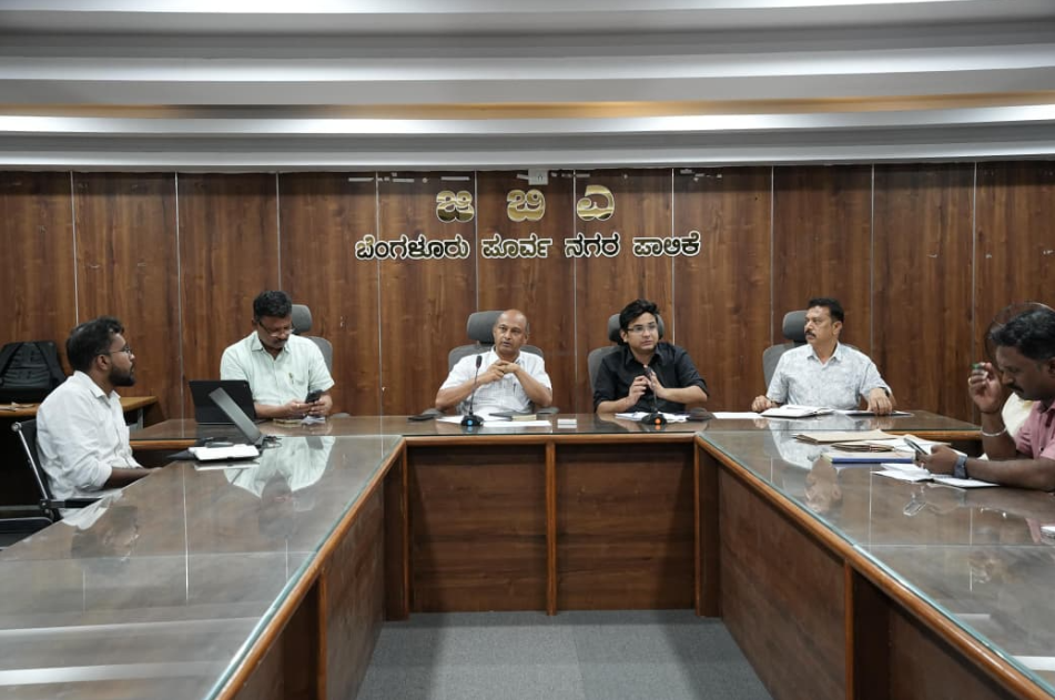 D.S. Ramesh orders strict action on civic violations, garbage black spots