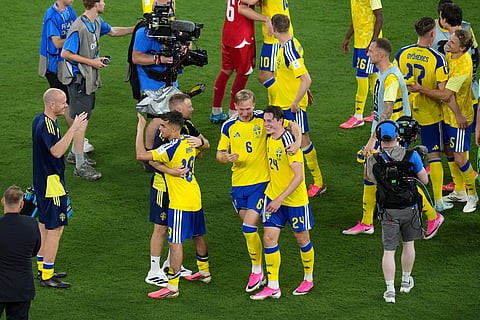 Sweden thrash Tunisia 5-1 to take command of World Cup group