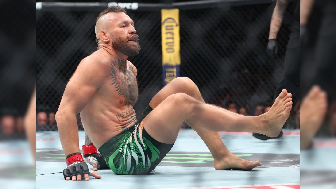 McGregor suffers freak knee injury in comeback defeat to Holloway