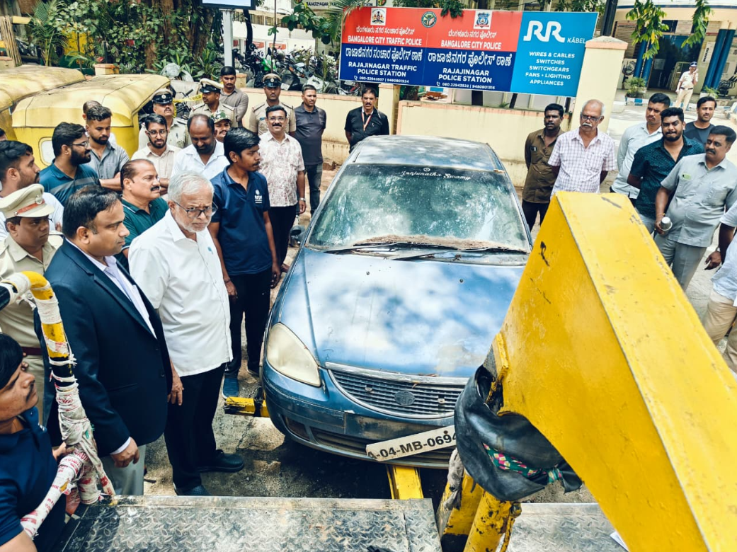 BWCC clears abandoned vehicles off roads