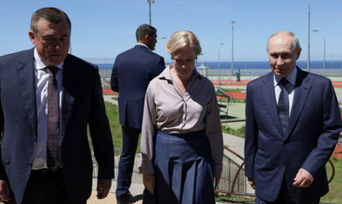 Japan condemns Putin visit to disputed Islands