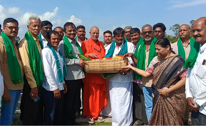 Upper Bhadra work must finish, leaders demand